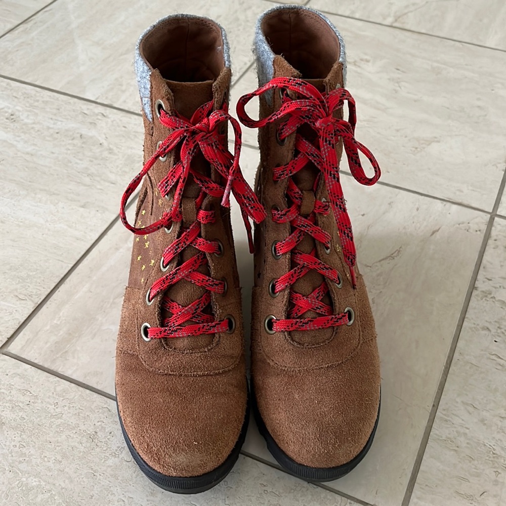 Sorel Lexie wedge boots